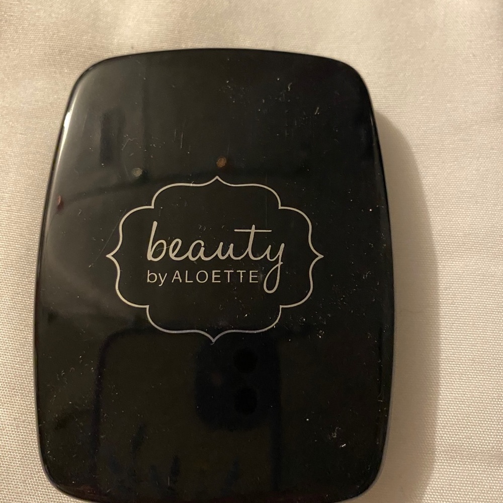 Aloette Cheek Compact - Picture 3 of 4